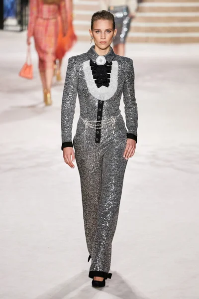 Look 36